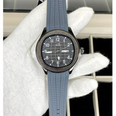 Heryi Men’s Watch With Silicone Strap