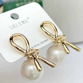 Knot Pearl Earrings