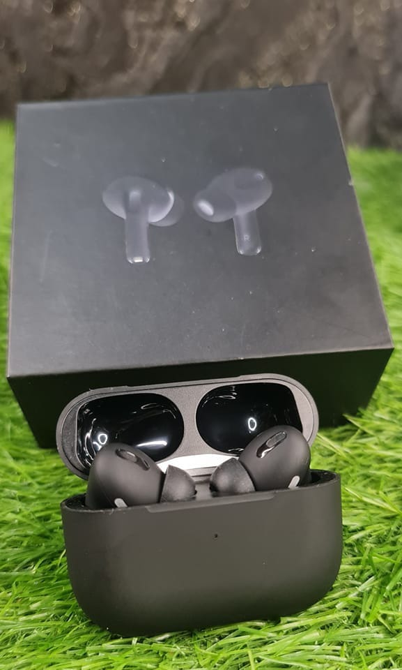 Black Pro 2 Tws Wireless Earbuds - Mall Mega