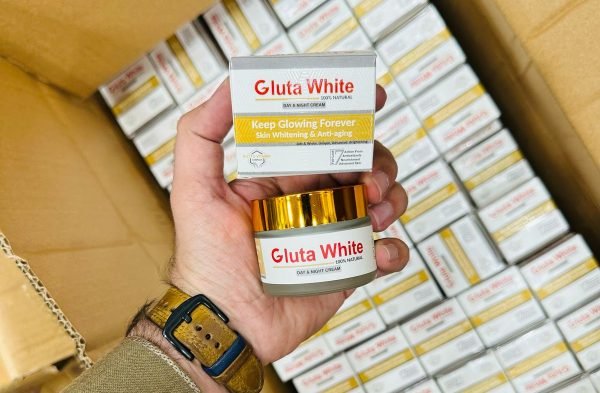 Gluta White Extreme Stronger Light Up And Anti - aging Day & Night Cream - 50g - Mall Mega