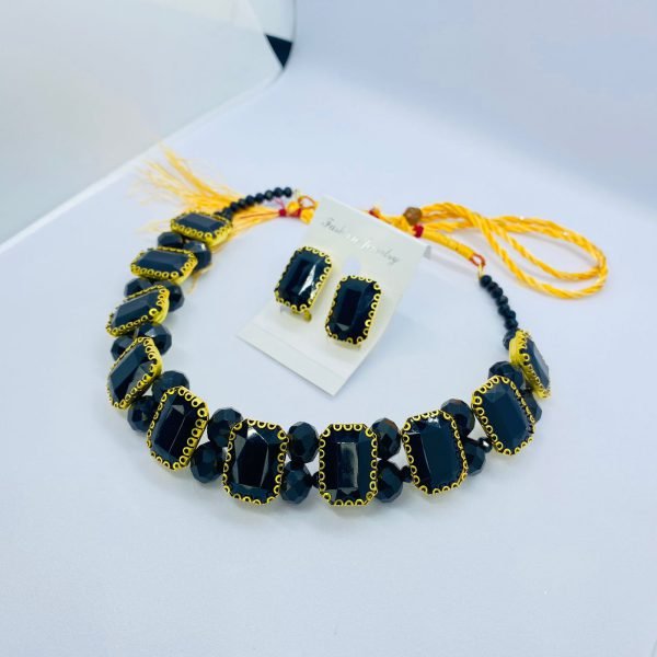 Premium Quality Stones Choker Necklace With Earrings Set - Mall Mega