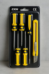 Set of 5 Screwdrivers & 1 Cutter